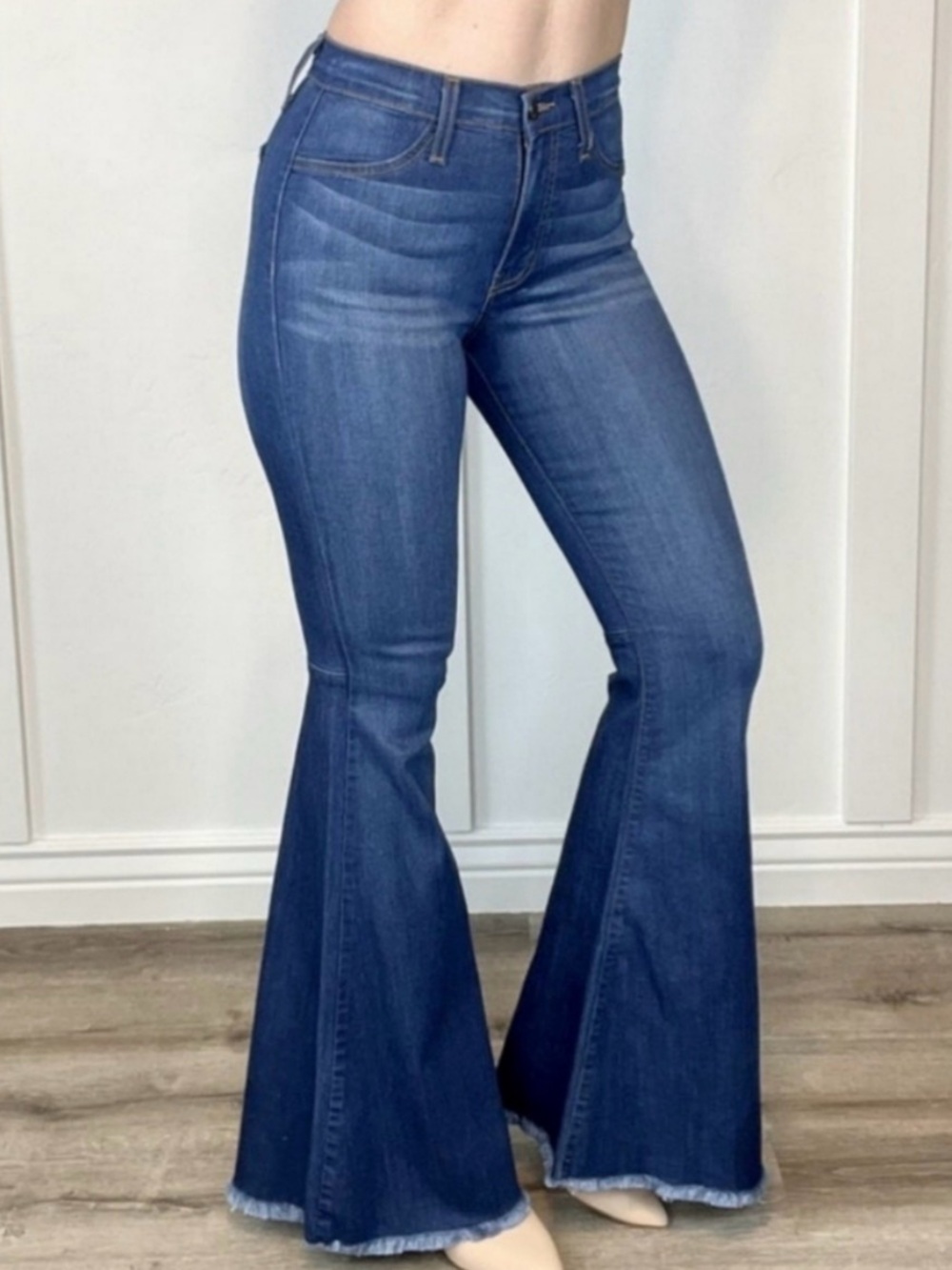 Judy Blue High Rise Super Flare Raw Hem Jeans Size 5 / 27 Style 8396 boho